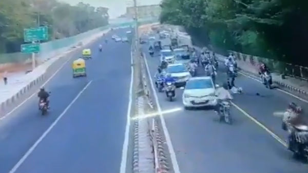 Delhi Traffic Cop Dragged On Car Bonnet Viral video 