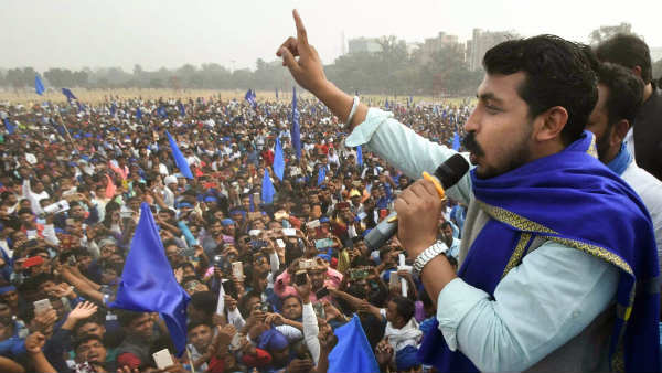 Protest at Delhi Jantar Mantar demanding dismissal of UP government 