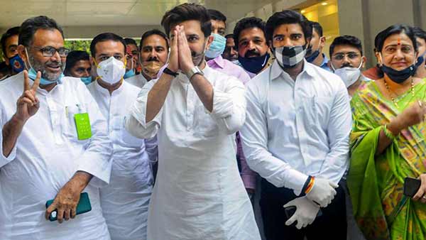 பாஸ்வான் கட்சிக்கு தாவல் பாஸ்வான் கட்சிக்கு தாவல்