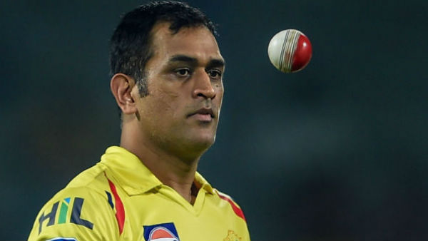 தோனி சாதுர்யம் 