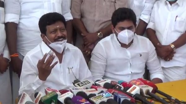 பாராட்டு 