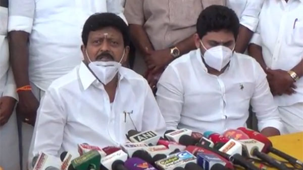 சசிகலா முதல்வர் 