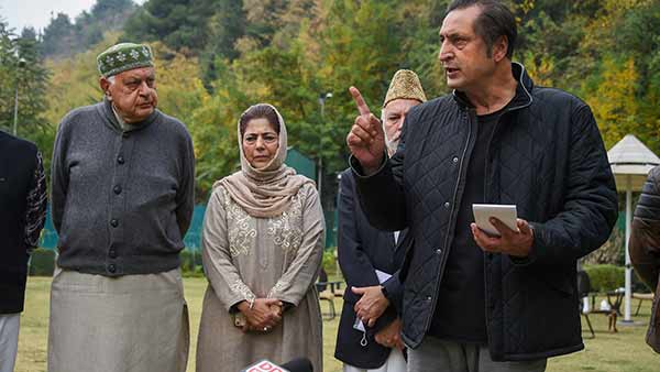 பரூக் அப்துல்லா- மெகபூபா முப்தி 