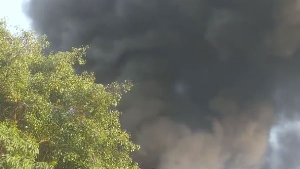 Terrible fire at Puducherry Wire Factory - Machinery burnt down 