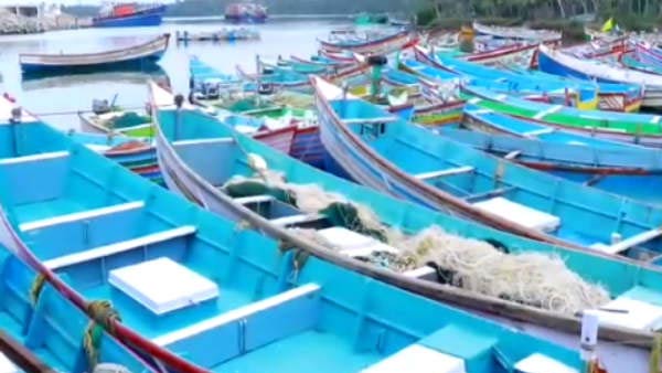 இலங்கை கடற்படை இப்படித்தான் 