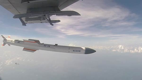 10 ஏவுகணைகள் 10 ஏவுகணைகள்