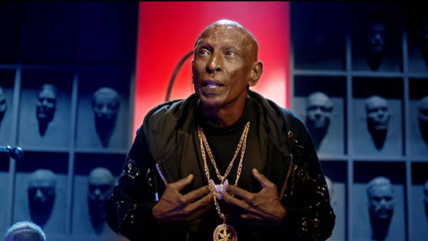 பல குத்துக்கள் விழும் பல குத்துக்கள் விழும்