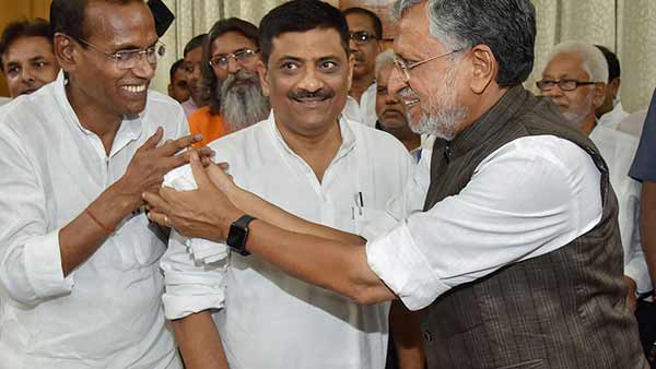 அடங்கியது பாஸ்வான் கட்சி 