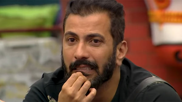  ஜித்தனும் ஷிவானியும்