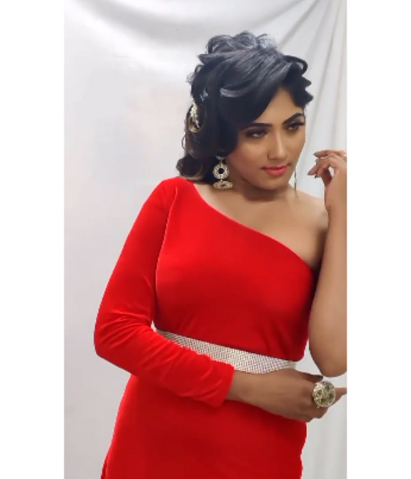  செம கிளாமர்