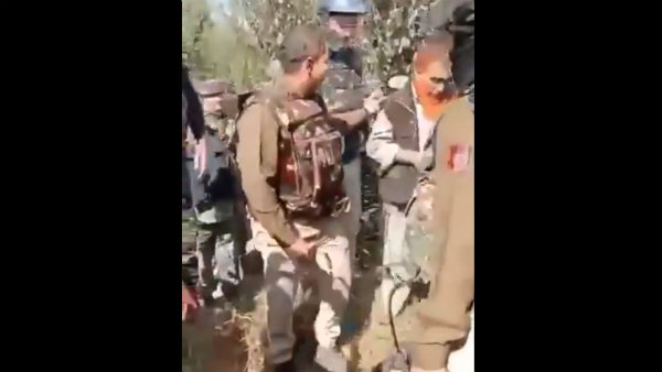 சரணடைய வேண்டுகோள் சரணடைய வேண்டுகோள்