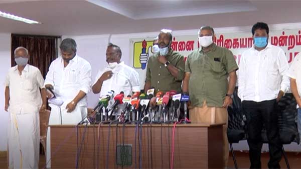 வெளிவியாபாரிகள் வெளிவியாபாரிகள்