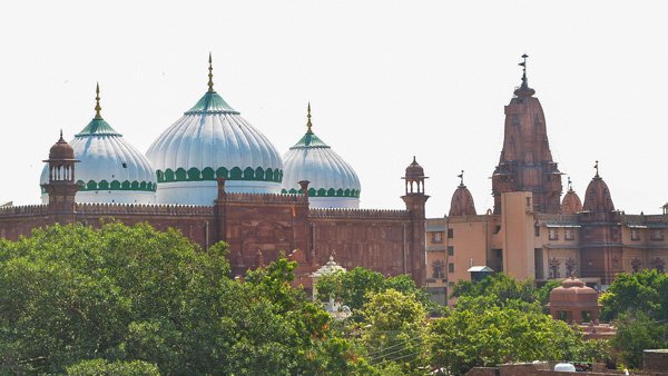 Mathura Dist. Court admits plea seeking removal of mosque near Krishna janmabhoomi Mathura Dist. Court admits plea seeking removal of mosque near Krishna janmabhoomi