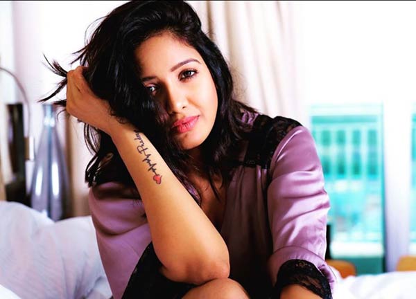 சமாதானம் ஆகலையே