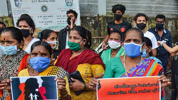 கிராமத்திற்கே சீல் 