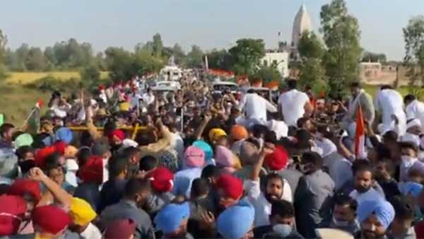 ஹரியானா எல்லையில் தடுப்பு 