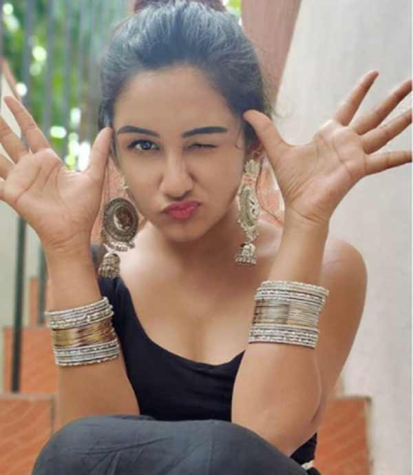 அசத்தல் சீரியல்