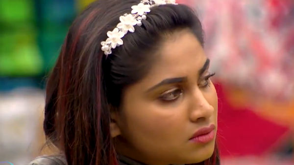  என்னடா நடக்குது அங்கே