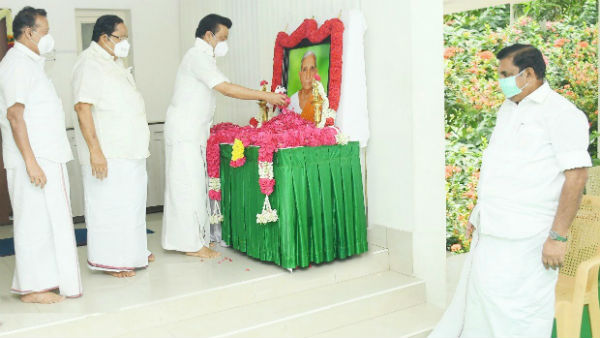 ஓடோடி சென்ற ஸ்டாலின் 