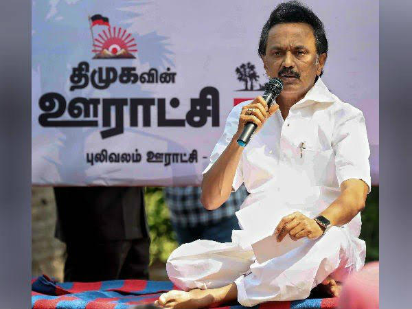 கழுத்தறுப்புக் கதை 