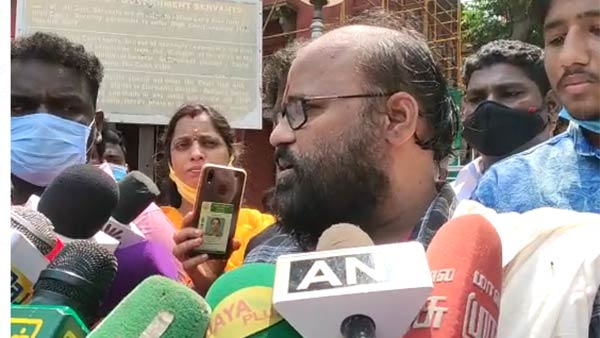 என் பேச்சை கேட்கவில்லை என் பேச்சை கேட்கவில்லை