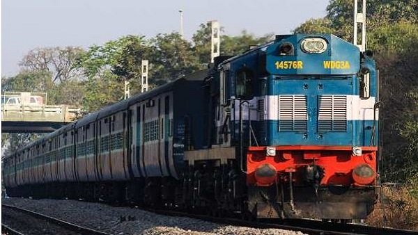 In Tamil Nadu, a message has been sent in Hindi to those who have booked train tickets 