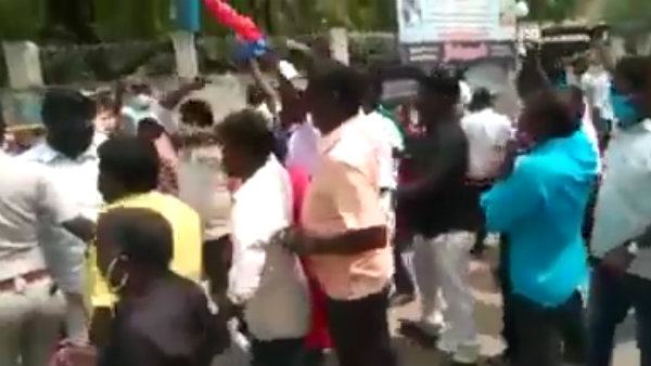 குஷ்பு கைதாகி விடுதலை குஷ்பு கைதாகி விடுதலை