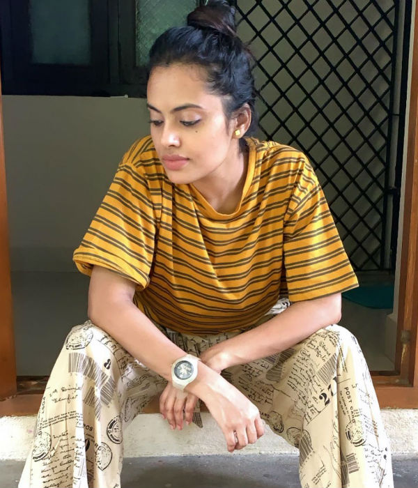  என்ன மாதிரியான டிரஸ்