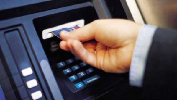 பணம் எடுக்க 40 ரூபாய் கட்டணம் 