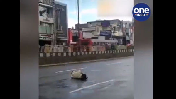 A drunkard in Chennai has stopped bus 