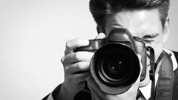 விபரீதமான போட்டோ ஷூட் 