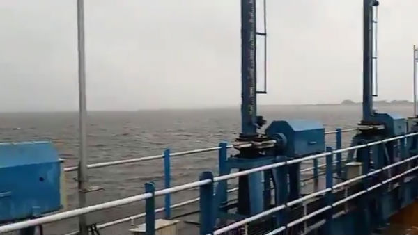 வெள்ளம் எப்படி 