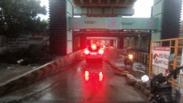 Nivar puyal heavy rain Power Cut in Chennai 