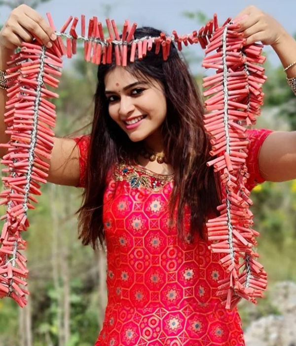 நல்ல பாட்டு வேற