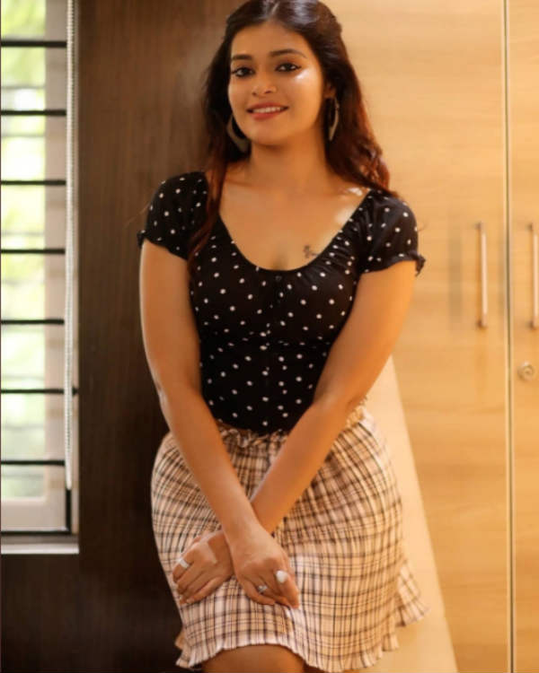 லெப்ட் சைடை பார்க்கணுமாம் 