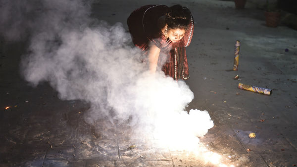 அலைமோதிய மக்கள் 