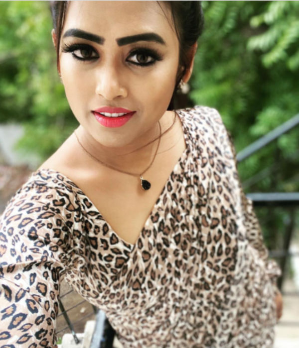 பிரமாத அழகு 