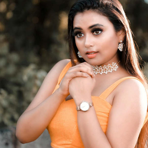 டக்கென பிடித்துக் கொண்டார் 