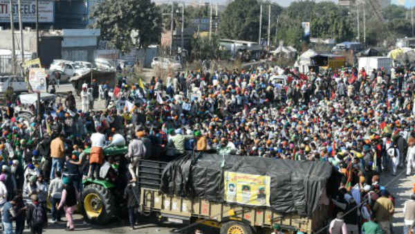 Farmers protest in delhi govt forward to resolve the demands says Opposition party 