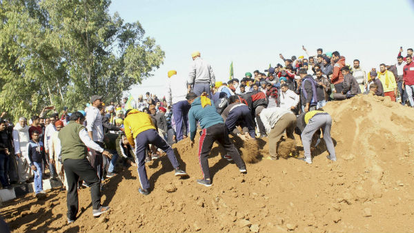  2-வது நாளாக போராட்டம்