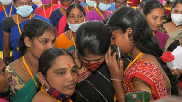 கனிமொழி ஆறுதல் 