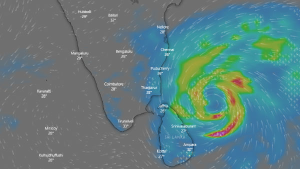 தீவிர புயலாக மாறும் 