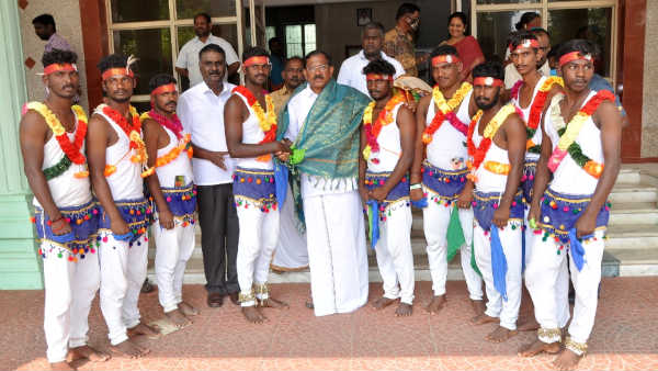 Artists who thanked the TamilNadu Minister for singing folk songs 