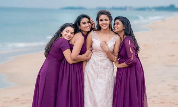 பீச் போட்டோஷூட்