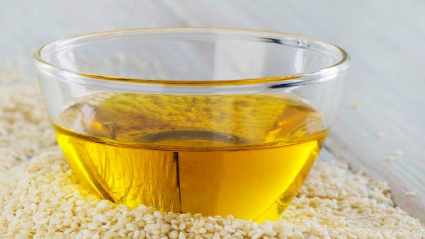 பதமாக காய்ச்சிய நல்லெண்ணெய் 