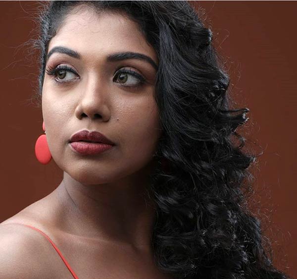 பாலா தான் முதலில்