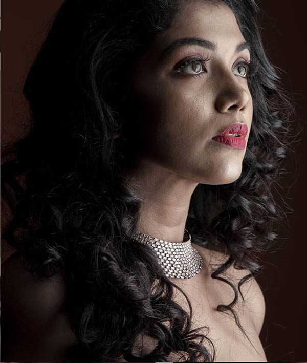 கை கொடுத்த கலர்