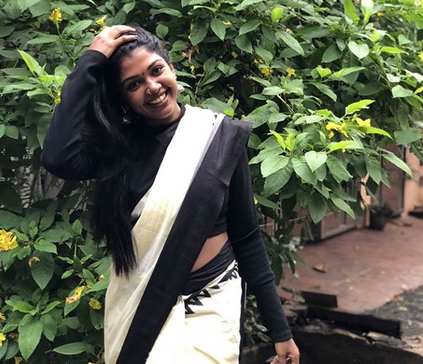 பயப்படாம சிரிங்க