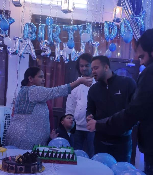 RJD President Tejashwi Yadav celebrats birthday 