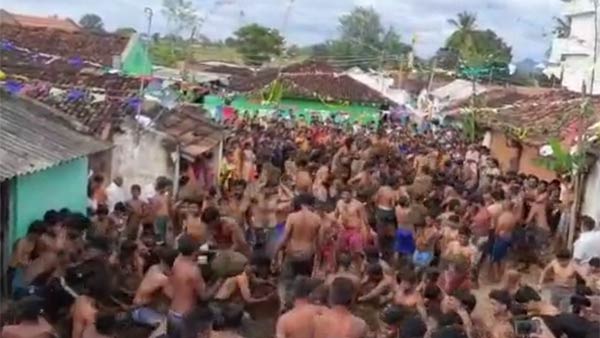 Saaniyadi festival held in Thalavadi hills 